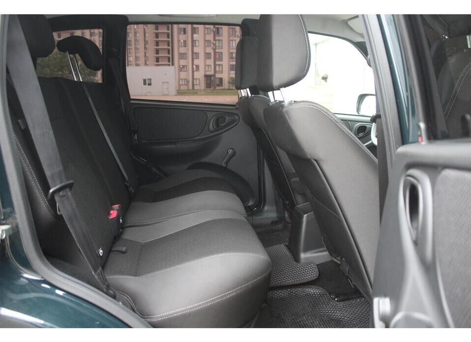 LADA (ВАЗ) Niva Travel, I Рестайлинг 1.8 MT (90 л.с.) 4WD