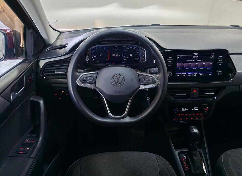 Volkswagen Polo, VI 1.6 AT (110 л.с.)