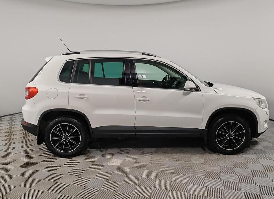 Volkswagen Tiguan, I 2.0 AT (170 л.с.) 4WD