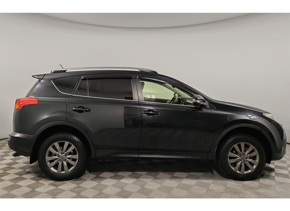 Toyota RAV4 2.2d AT (149 л.с.) 4WD
