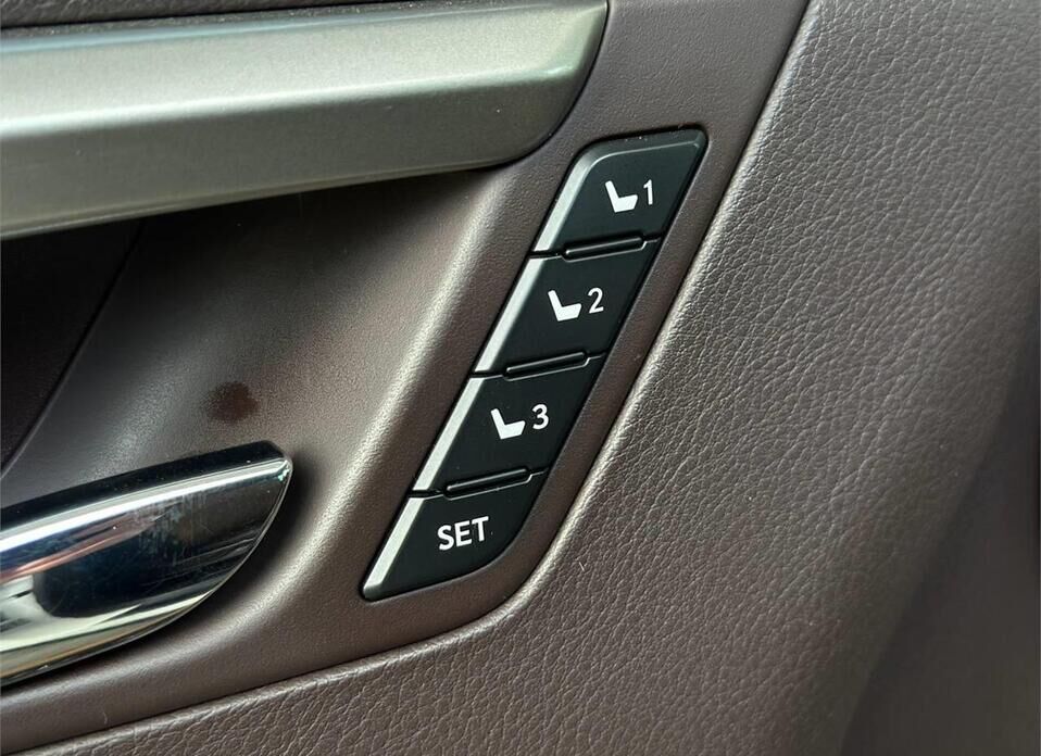 Lexus RX 200t 2.0 AT (238 л.с.)