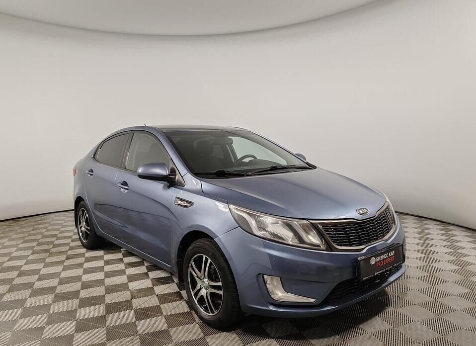 Kia Rio, III 5-speed 1.6 MT (123 л.с.)