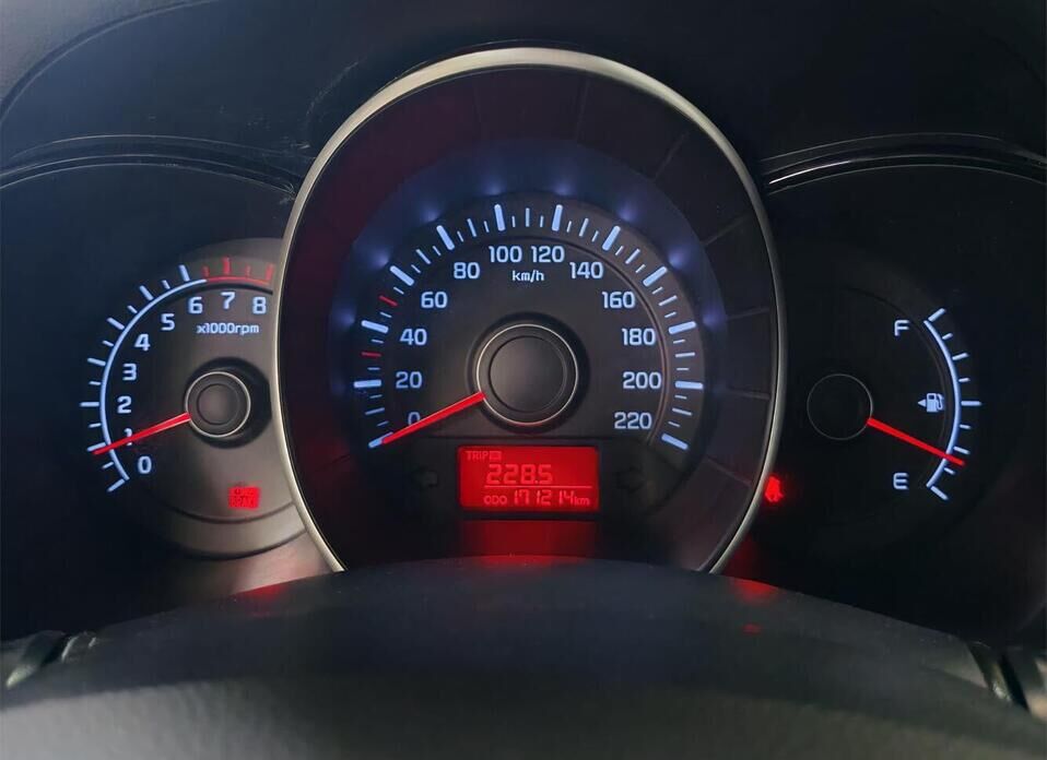 Kia Rio 5-speed 1.6 MT (123 л.с.)