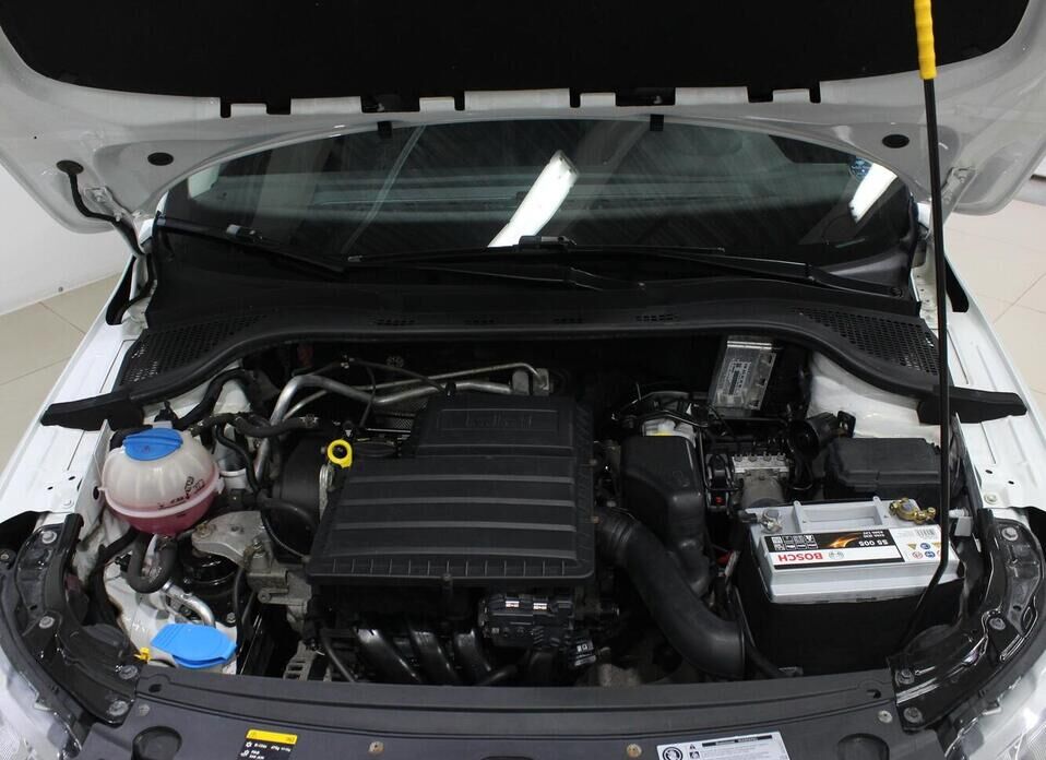 Skoda Rapid, I Рестайлинг 1.6 MT (110 л.с.)