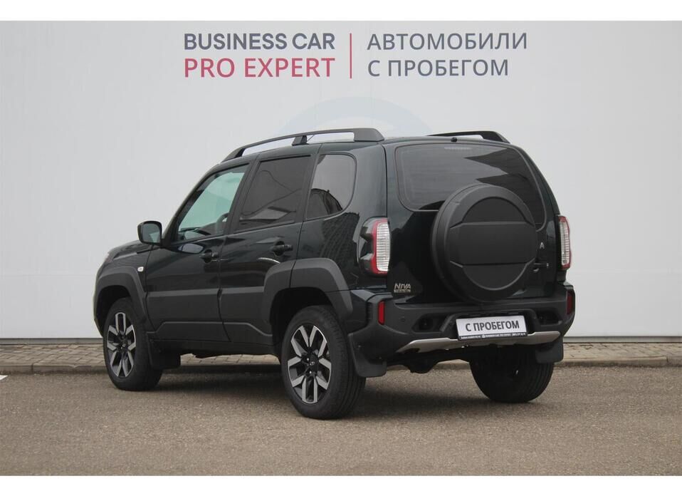 LADA (ВАЗ) Niva Travel, I Рестайлинг 1.8 MT (90 л.с.) 4WD