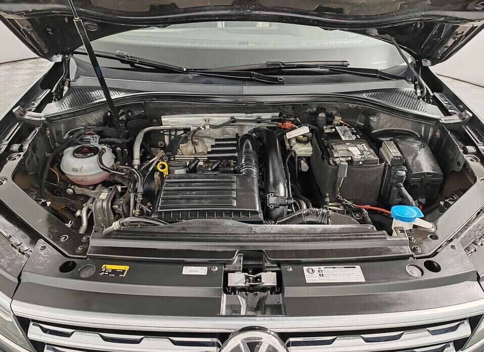 Volkswagen Tiguan, II 1.4 AMT (150 л.с.) 4WD