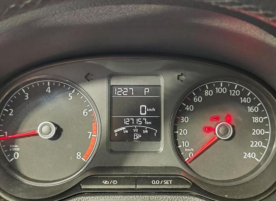 Volkswagen Polo, V Рестайлинг 1.6 AT (110 л.с.)