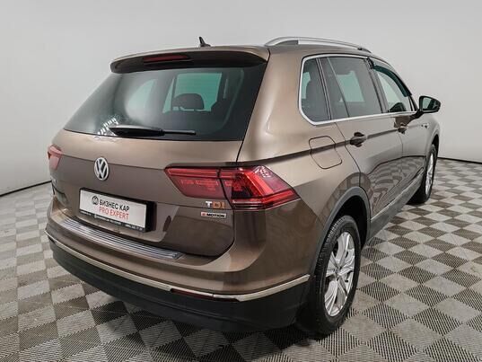 Volkswagen Tiguan, 2018 г., 130 375 км