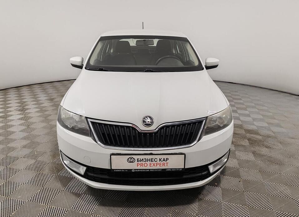 Skoda Rapid, I 1.6 MT (105 л.с.)