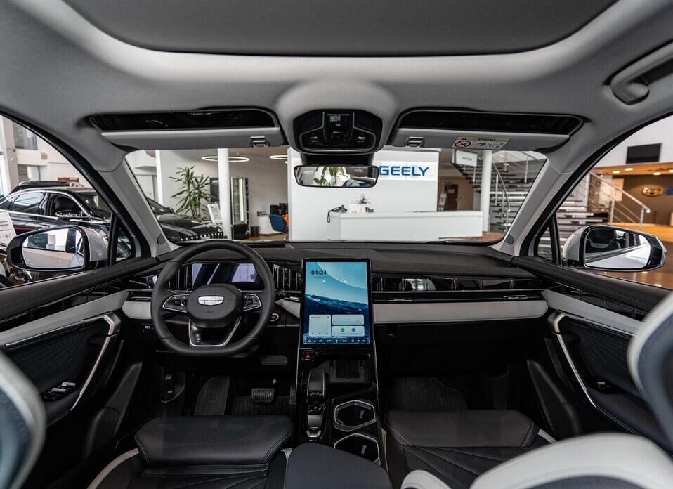 Geely Atlas 2.0 AT (200 л.с.) 4WD