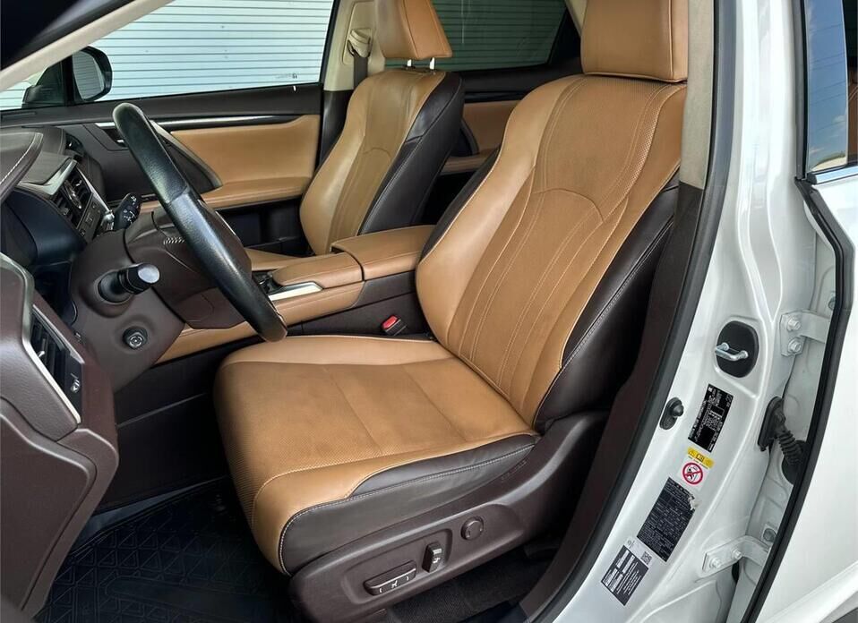 Lexus RX 200t 2.0 AT (238 л.с.)