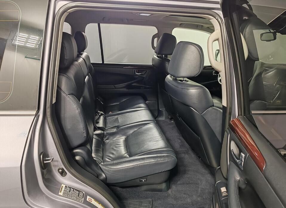 Lexus LX, III 570 5.7 AT (367 л.с.) 4WD