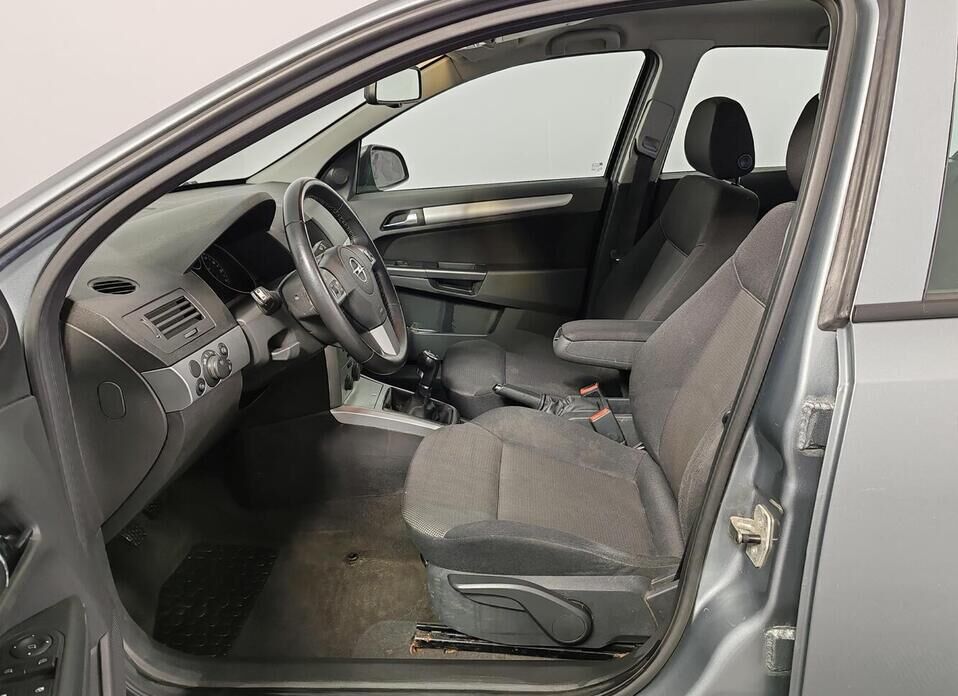 Opel Astra, H Рестайлинг 1.6 MT (115 л.с.)