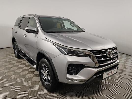 Toyota Fortuner, II Рестайлинг, 2020 г., 82 504 км