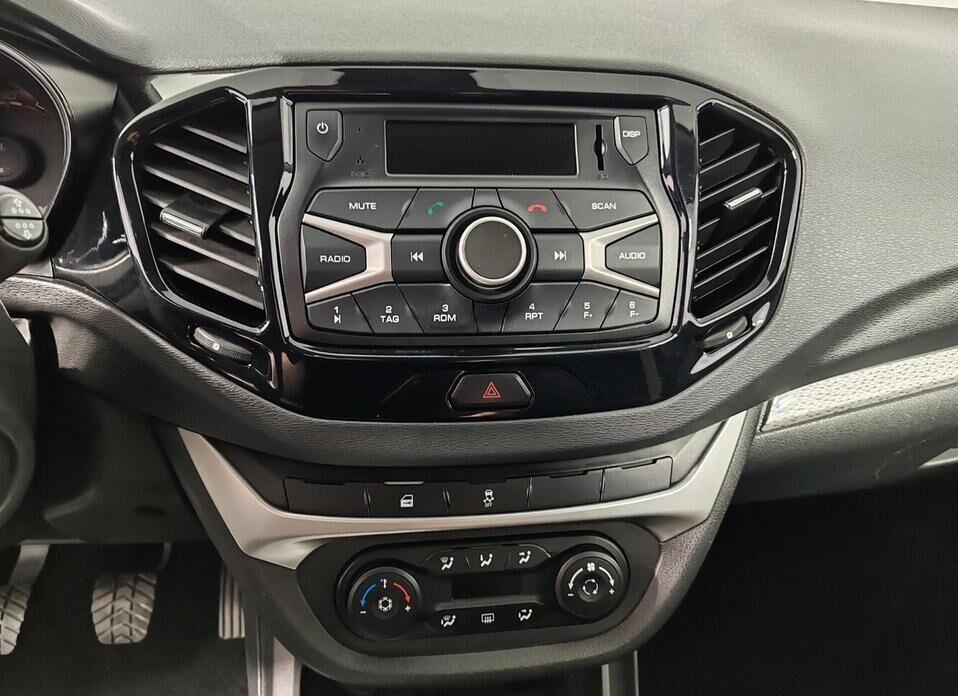 LADA (ВАЗ) Vesta, I SW Cross 1.6 MT (106 л.с.)