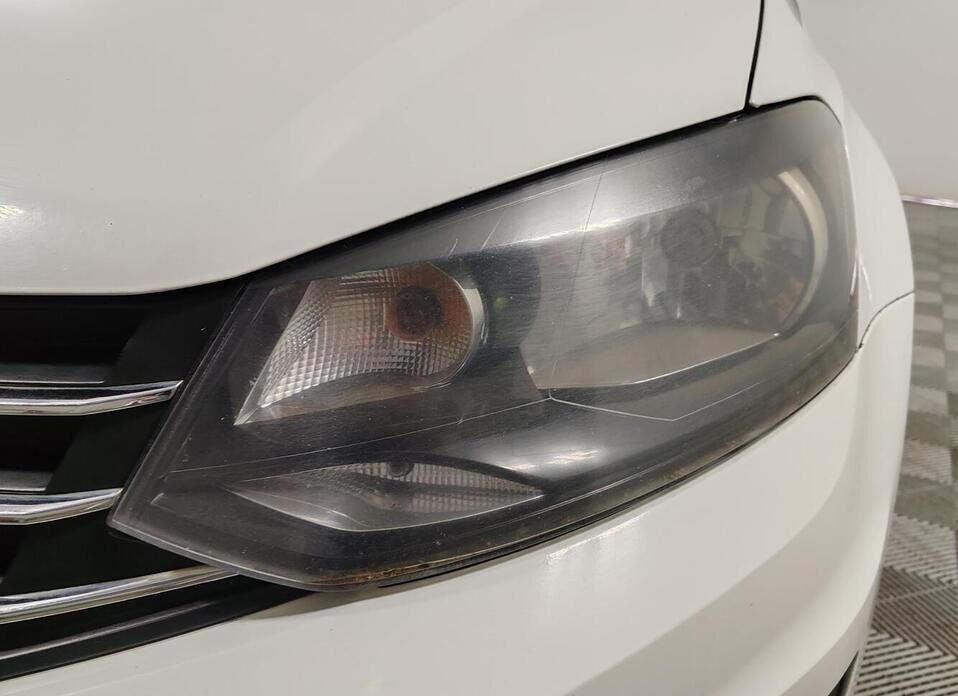 Volkswagen Polo 1.6 MT (110 л.с.)