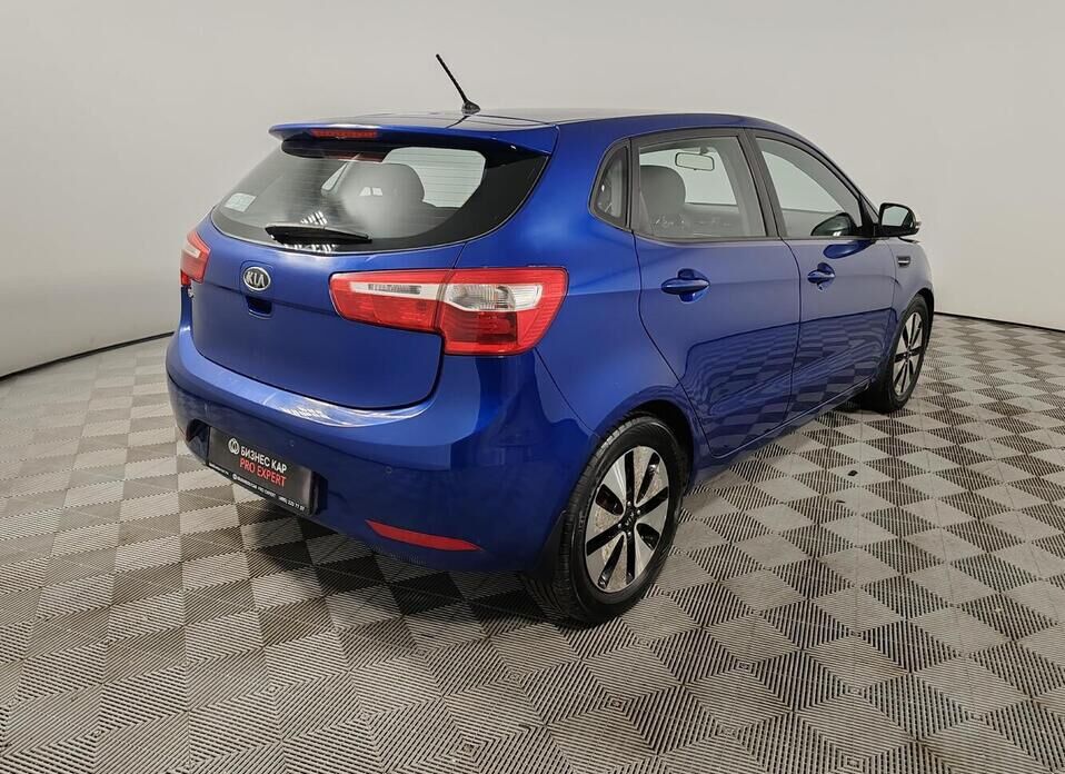 Kia Rio, III 4-speed 1.6 AT (123 л.с.)