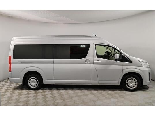 Toyota HiAce, 2020 г., 80 095 км