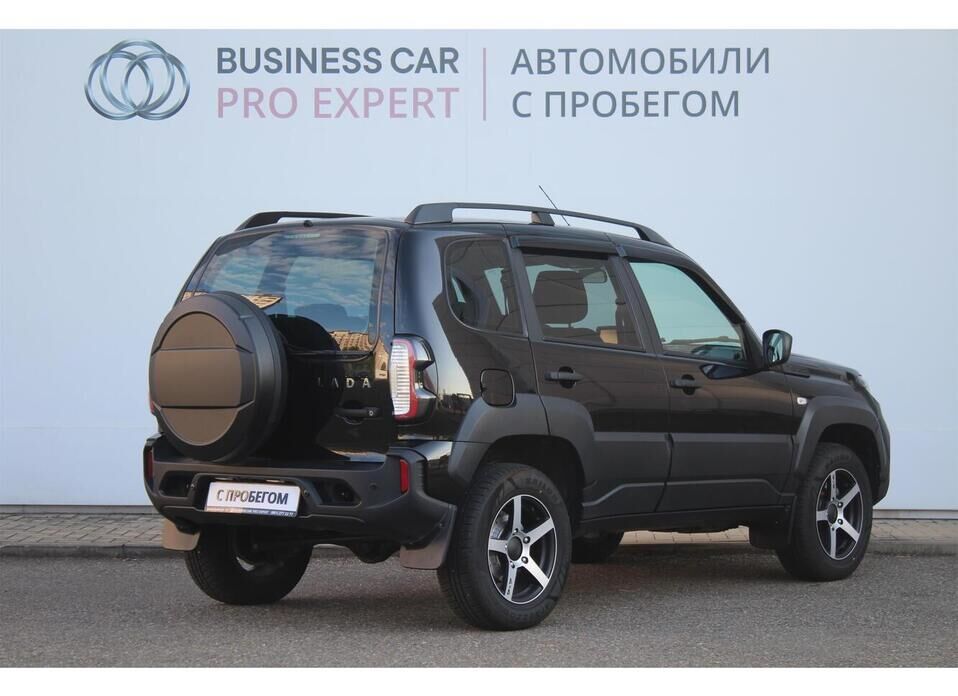 LADA (ВАЗ) Niva 1.7 MT (80 л.с.) 4WD