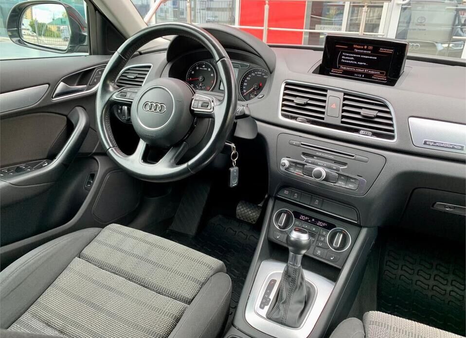 Audi Q3 2.0 AMT (220 л.с.) 4WD