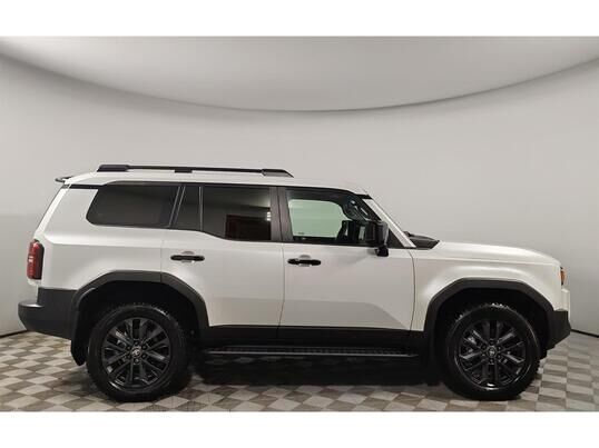Toyota Land Cruiser Prado, 2024&nbsp;г., 2&nbsp;324&nbsp;км