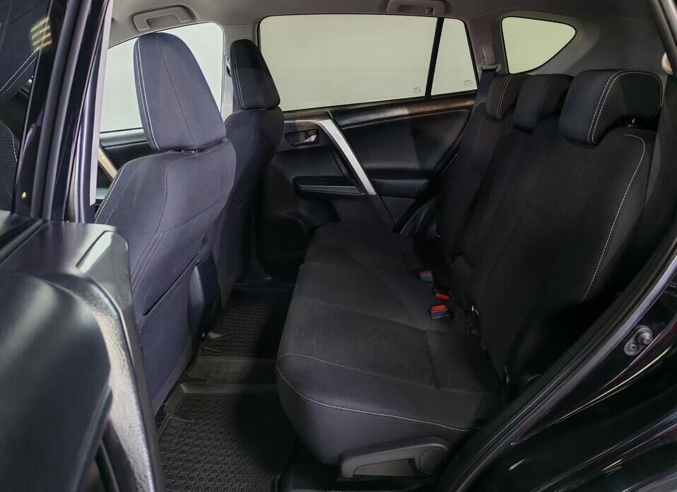 Toyota RAV4, IV (XA40) Рестайлинг 2.0 CVT (146 л.с.) 4WD