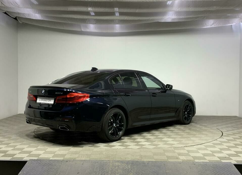 BMW 5 серии 520d xDrive 2.0d AT (190 л.с.) 4WD