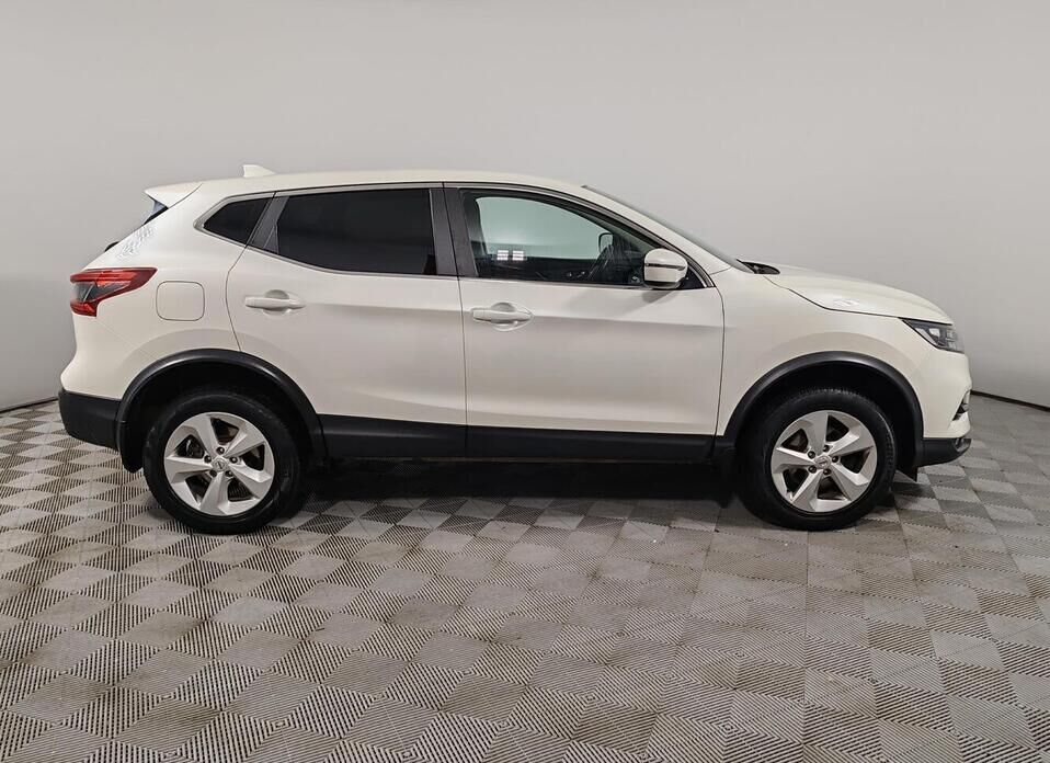 Nissan Qashqai, II Рестайлинг 1.2 MT (115 л.с.)