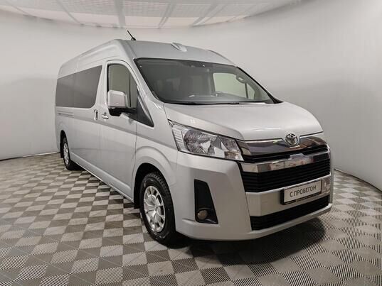 Toyota HiAce, 2020 г., 80 095 км