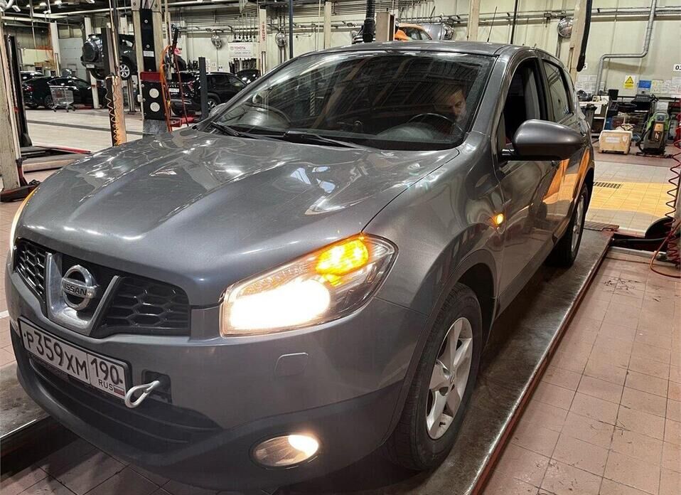 Nissan Qashqai, I Рестайлинг 1.6 CVT (117 л.с.)