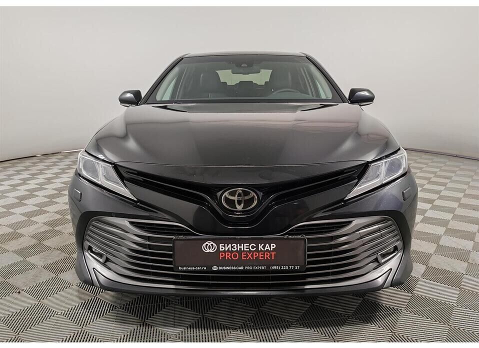 Toyota Camry 2.5 AT (181 л.с.)
