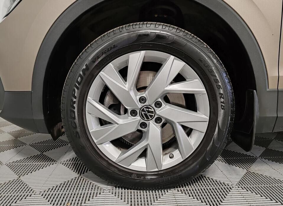 Volkswagen Tiguan, II Рестайлинг 2.0 AMT (180 л.с.) 4WD