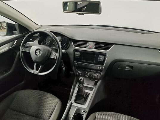 Skoda Octavia, 2015&nbsp;г., 280&nbsp;001&nbsp;км