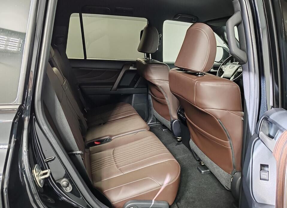 Toyota Land Cruiser Prado, 150 Series Рестайлинг 3 4.0 AT (249 л.с.) 4WD