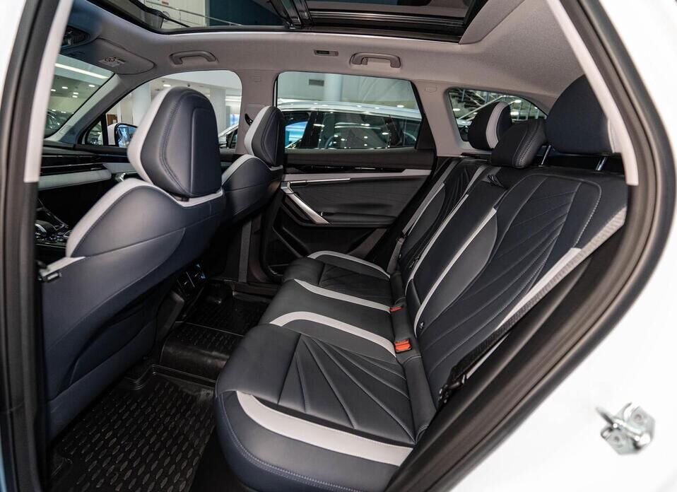 Geely Atlas, II 2.0 AT (200 л.с.) 4WD