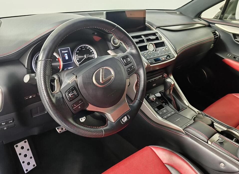 Lexus NX, I Рестайлинг 300 2.0 AT (238 л.с.) 4WD