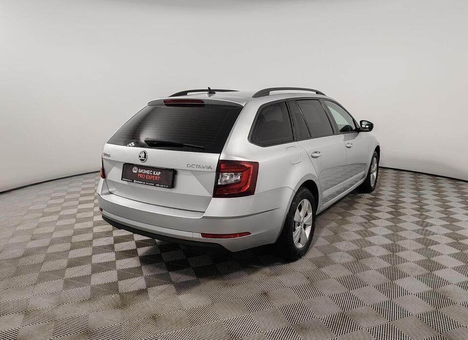 Skoda Octavia, III (A7) Рестайлинг 1.8 AMT (180 л.с.)
