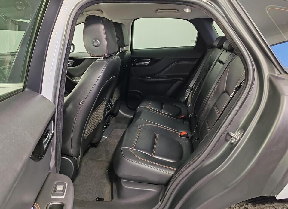 Jaguar F-Pace, I 2.0d AT (180 л.с.) 4WD