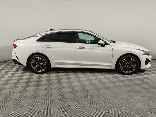 Kia K5, 2021 г., 121 140 км