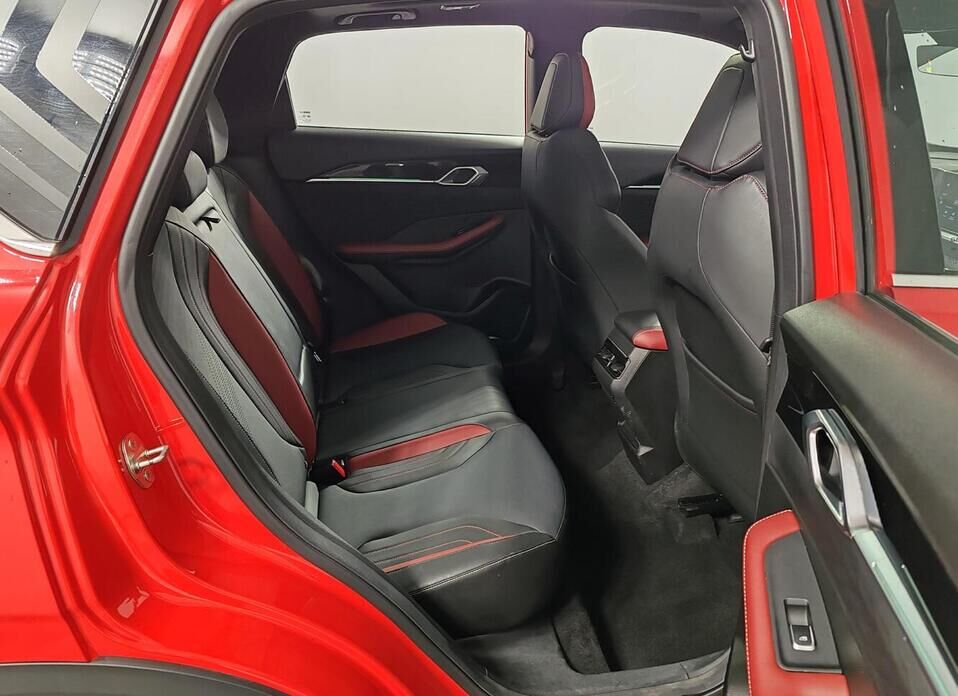 Geely Coolray, I Рестайлинг 1.5 AMT (147 л.с.)