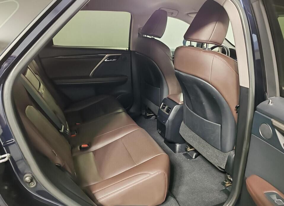 Lexus RX, IV Рестайлинг 300 2.0 AT (238 л.с.) 4WD