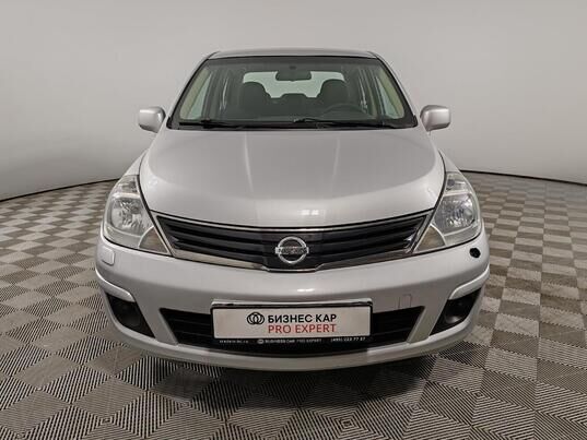 Nissan Tiida, 2010 г., 216 634 км