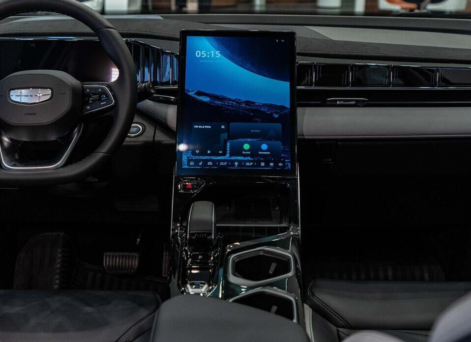 Geely Atlas, II 2.0 AT (200 л.с.) 4WD