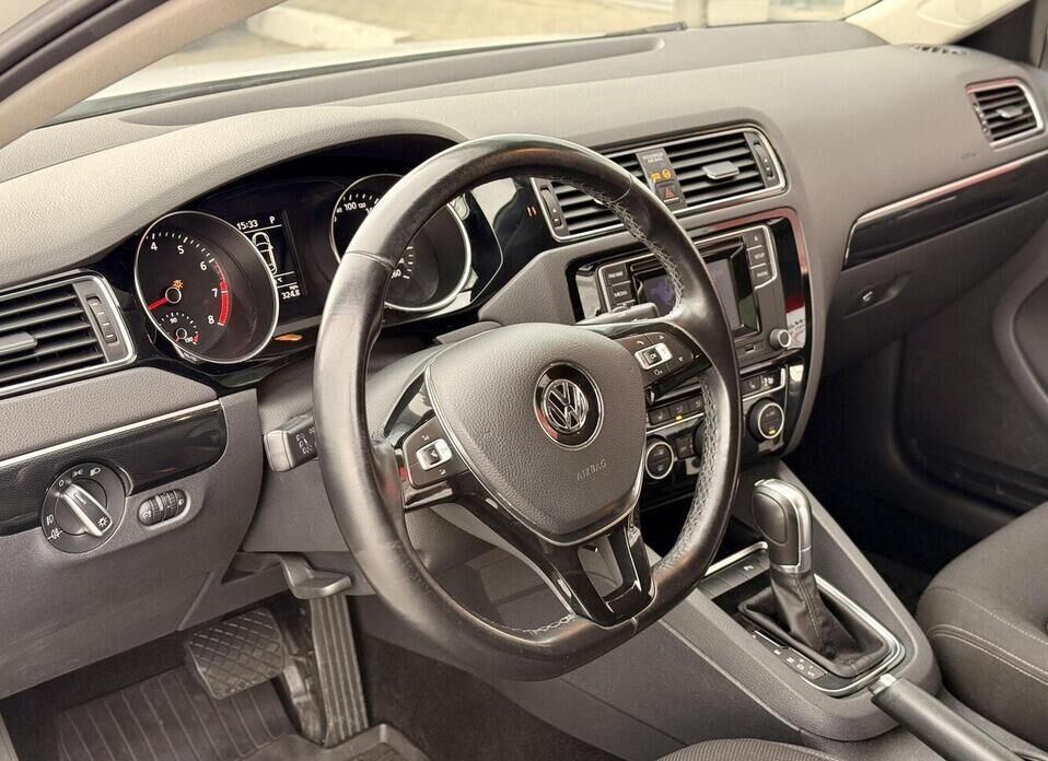 Volkswagen Jetta, VI Рестайлинг 1.4 AMT (125 л.с.)