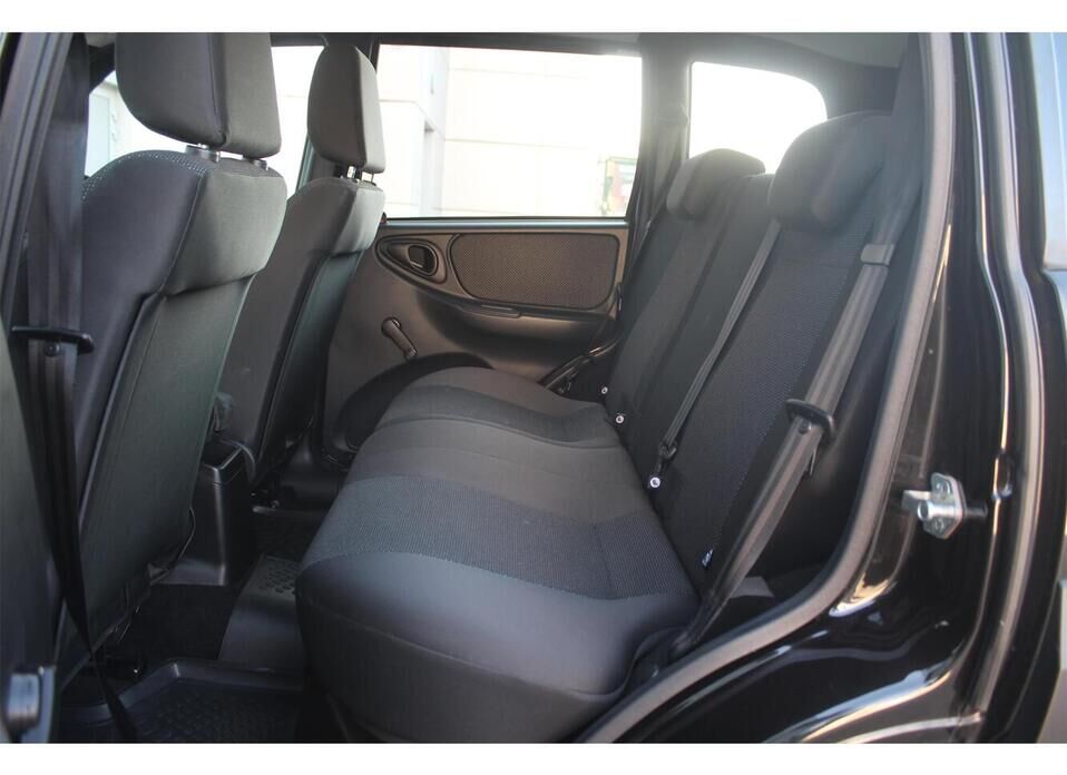 LADA (ВАЗ) Niva 1.7 MT (80 л.с.) 4WD