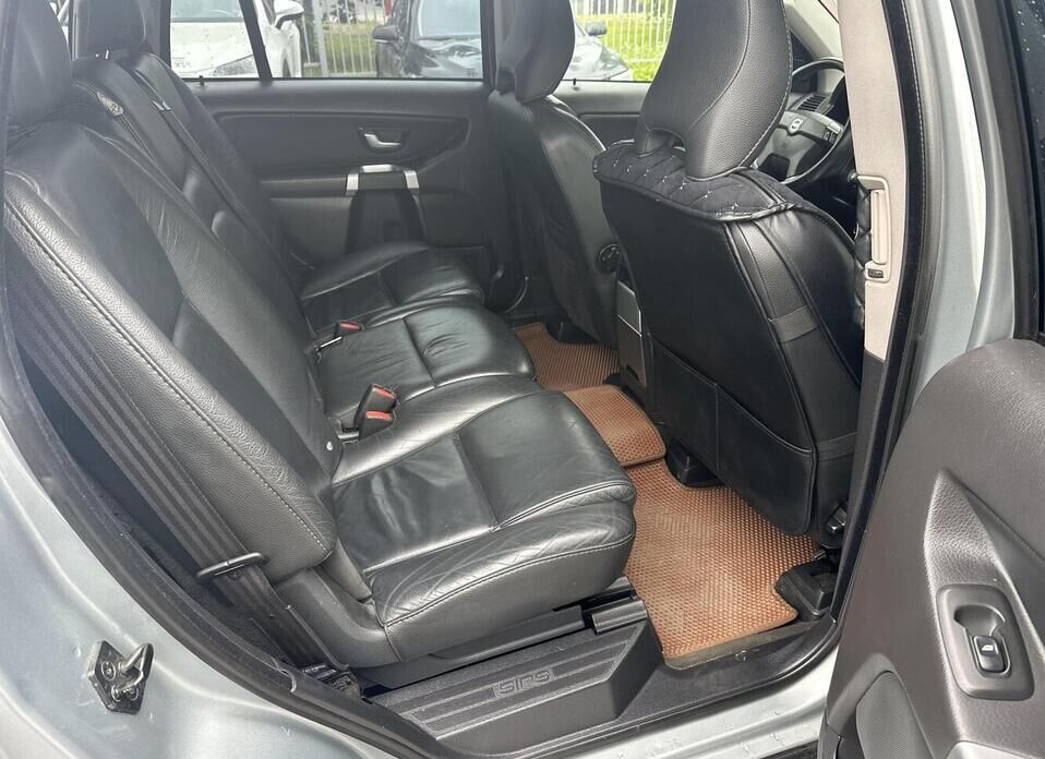 Volvo XC90 2.5 AT (210 л.с.) 4WD
