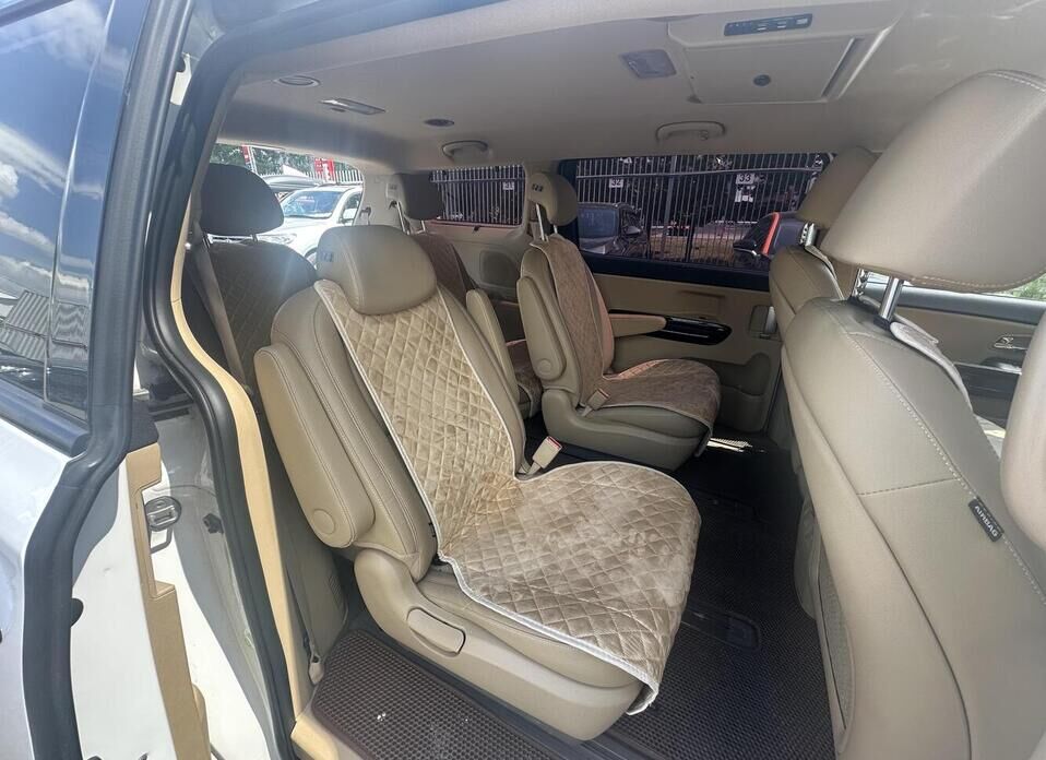 Kia Carnival, III 2.2d AT (202 л.с.)