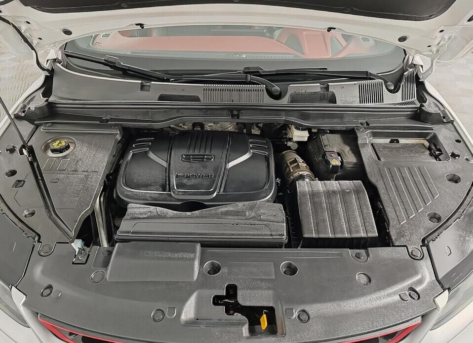 Geely Coolray, I 1.5 AMT (150 л.с.)