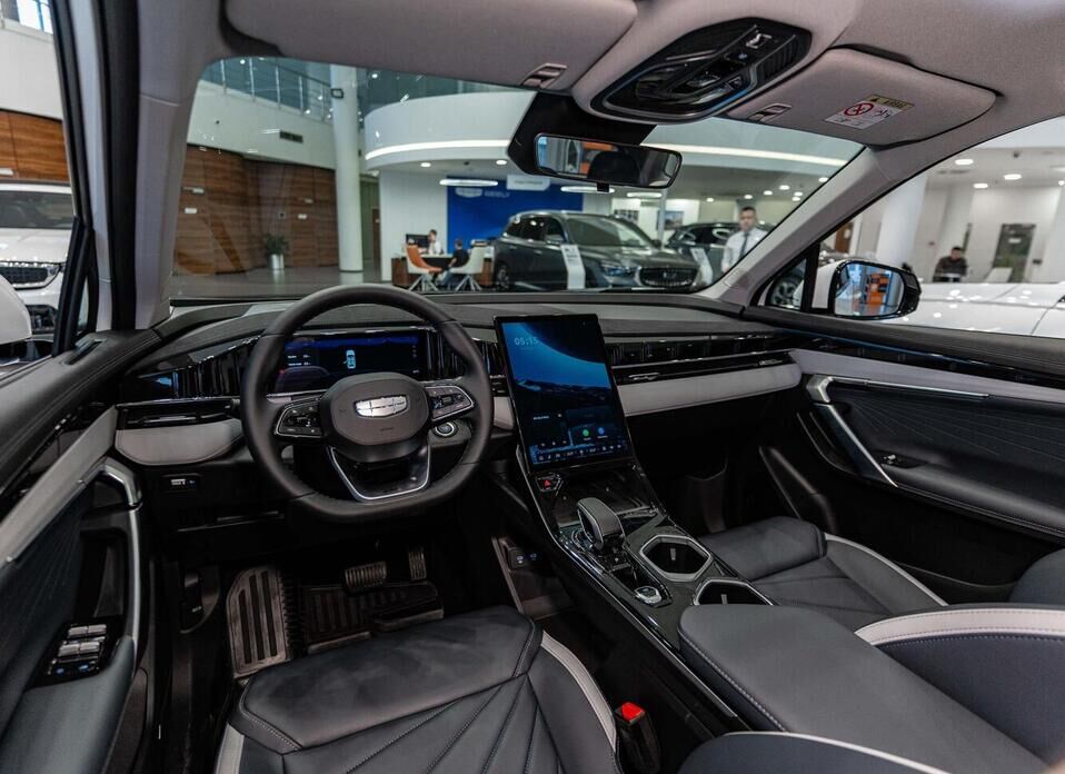 Geely Atlas, II 2.0 AT (200 л.с.) 4WD