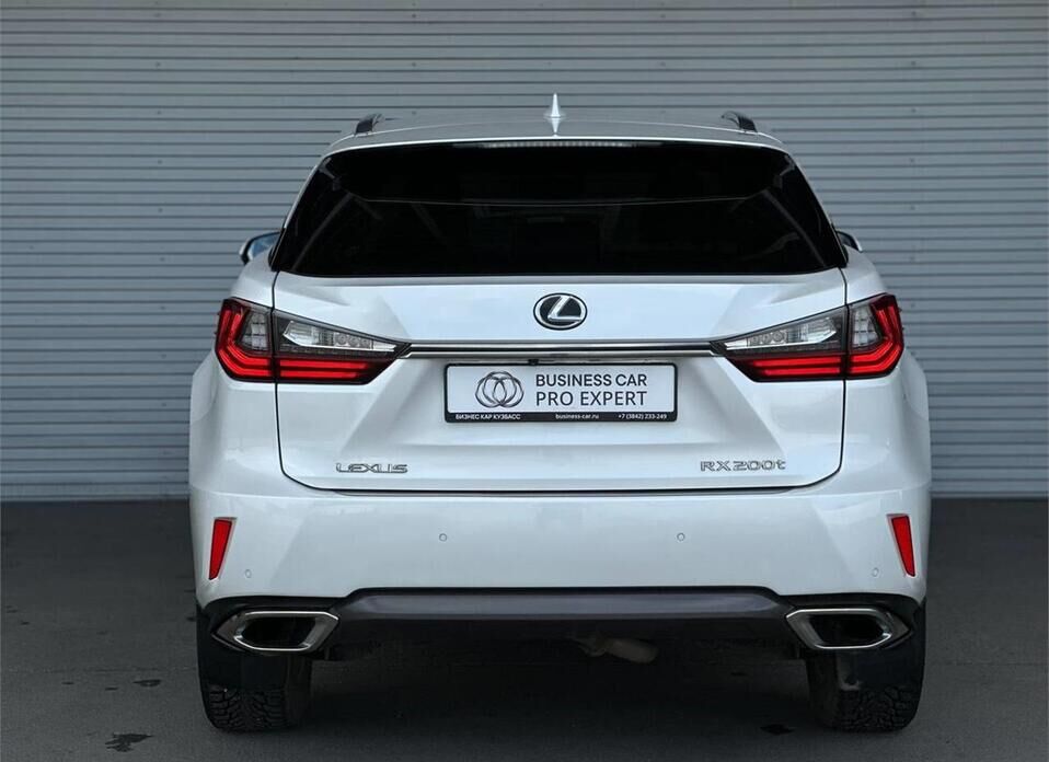 Lexus RX 200t 2.0 AT (238 л.с.)